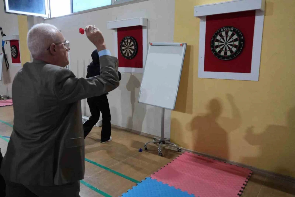 Düzce'de okul sporları yeni sezona Bahçeşehir Spor Salonu'ndaki törenle başladı 3
