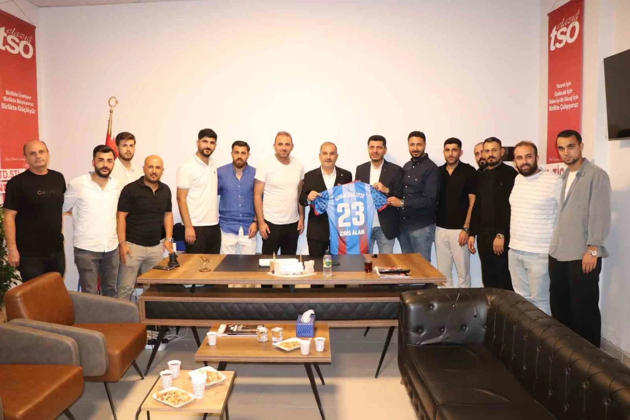 KOVANCILARSPOR KULÜP BAŞKANI MÜRSEL GÜL, ASBAŞKAN ADEM SAĞIR, TEKNİK HEYET, YÖNETİM KURULU VE...