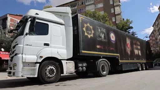 NARKO TIR ilk kez Elazığ'da: Vatandaşlardan yoğun ilgi