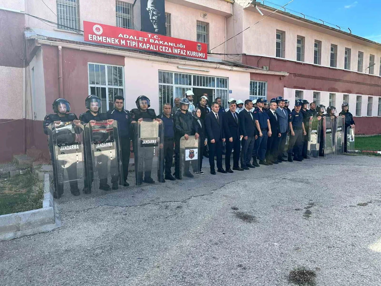 ERMENEK CUMHURİYET BAŞSAVCILIĞI KOORDİNESİNDE ERMENEK M TİPİ KAPALI CEZA İNFAZ KURUMUNDA...