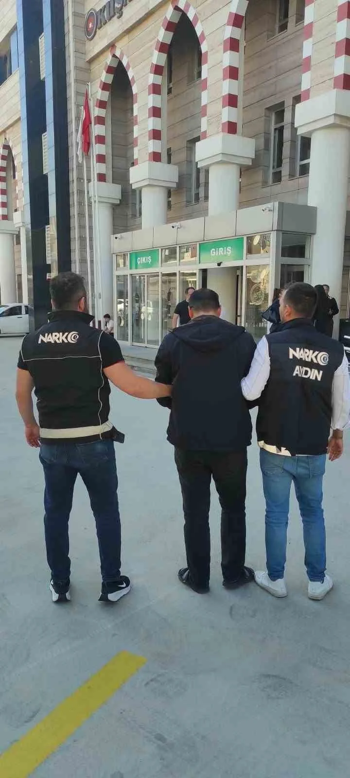 AYDIN’IN KUŞADASI İLÇESİNDE UYUŞTURUCU MADDE TİCARETİNİN ÖNLENMESİNE YÖNELİK DÜZENLENEN...