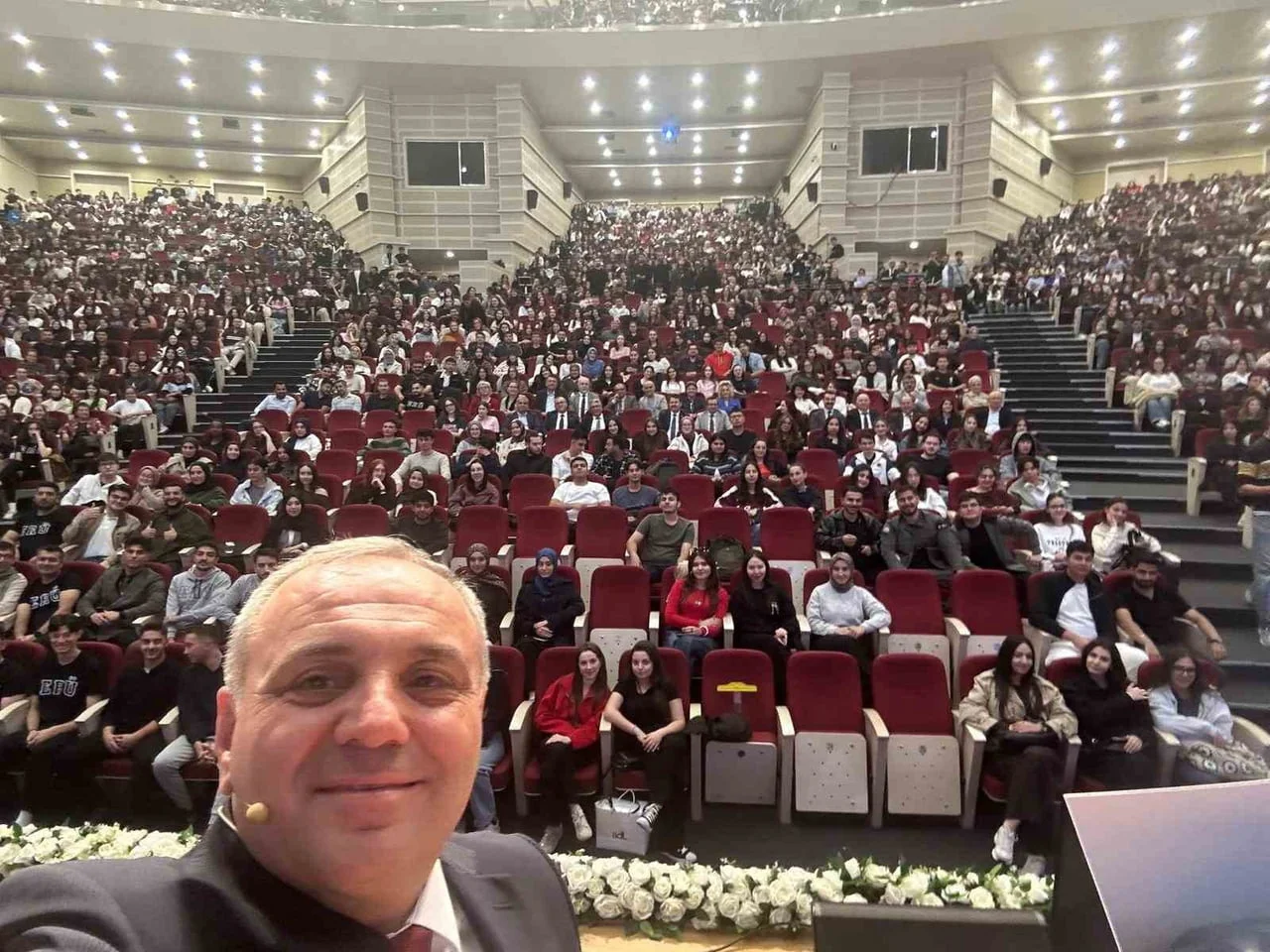 ERCİYES ÜNİVERSİTESİ (ERÜ) TARAFINDAN BU YIL EĞİTİM-ÖĞRETİME BAŞLAYAN ÖĞRENCİLERE YÖNELİK "TANIŞMA...