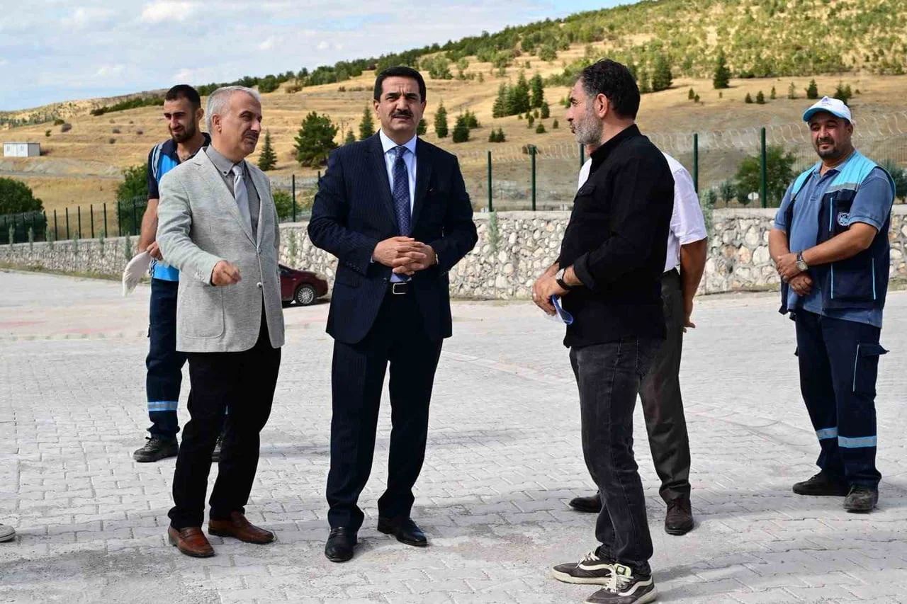 BAŞKAN TAŞKIN, HAYVAN BARINAĞINDA İNCELEMELERDE BULUNDU