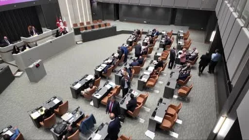 KKTC Cumhuriyet Meclisi, Cumhurbaşkanı Tufan Erhürman tarafından yeniden görüşülmek üzere meclise...