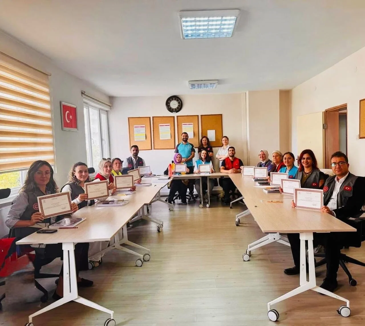 ÇANAKKALE’DE, UMKE TEMEL FAALİYETLERİ ÇERÇEVESİNDE HASTANE AFET VE ACİL DURUM PLANI (HAP) EĞİTİMİ...