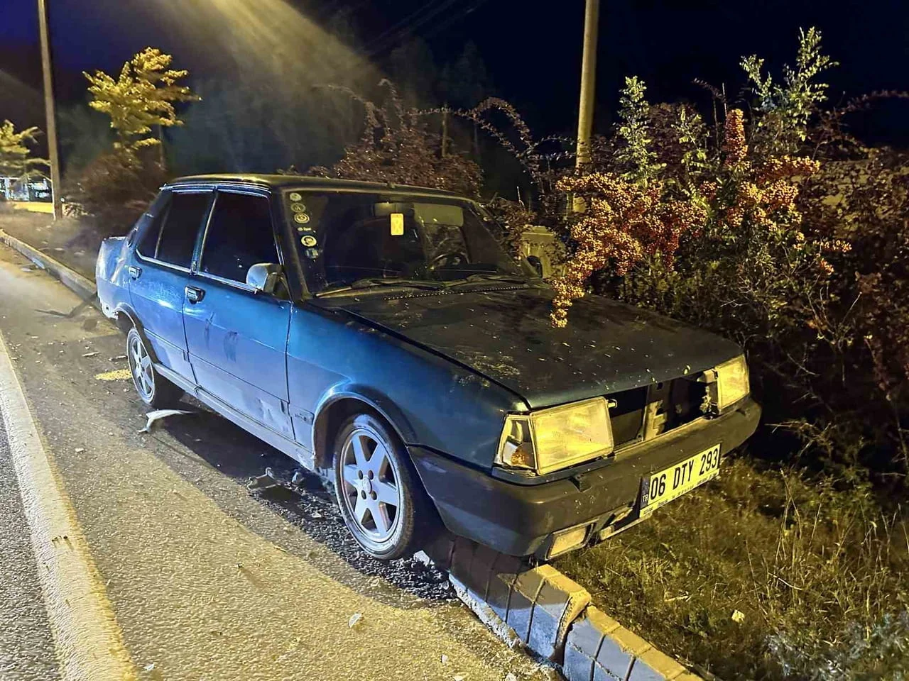 KASTAMONU’DA AYNI İSTİKAMETTE HAREKET EDEN BİR KAMYON VE İKİ OTOMOBİLİN KARIŞTIĞI ZİNCİRLEME...